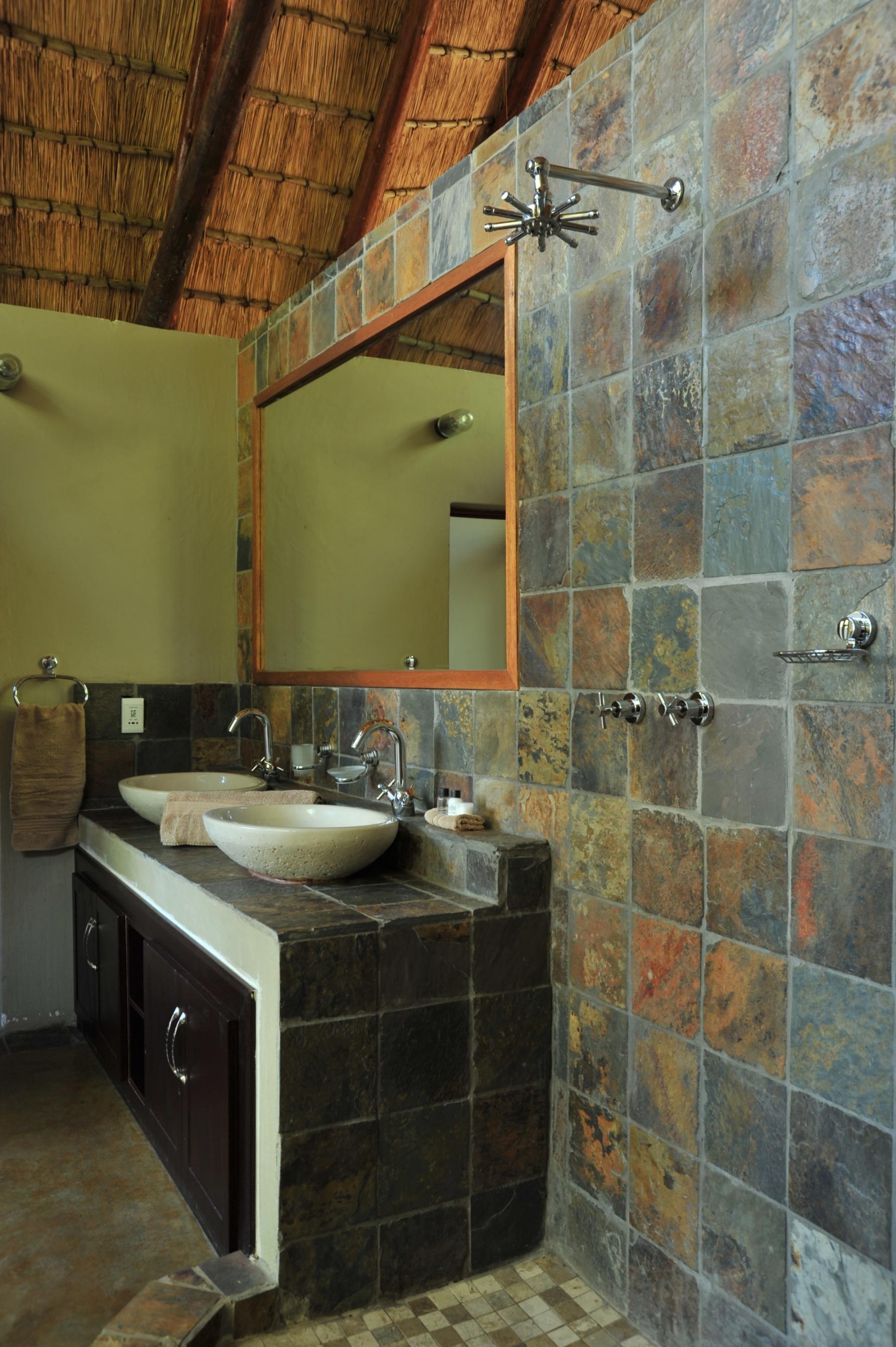 Black Rhino Game Lodge Ruighoek Mine Экстерьер фото