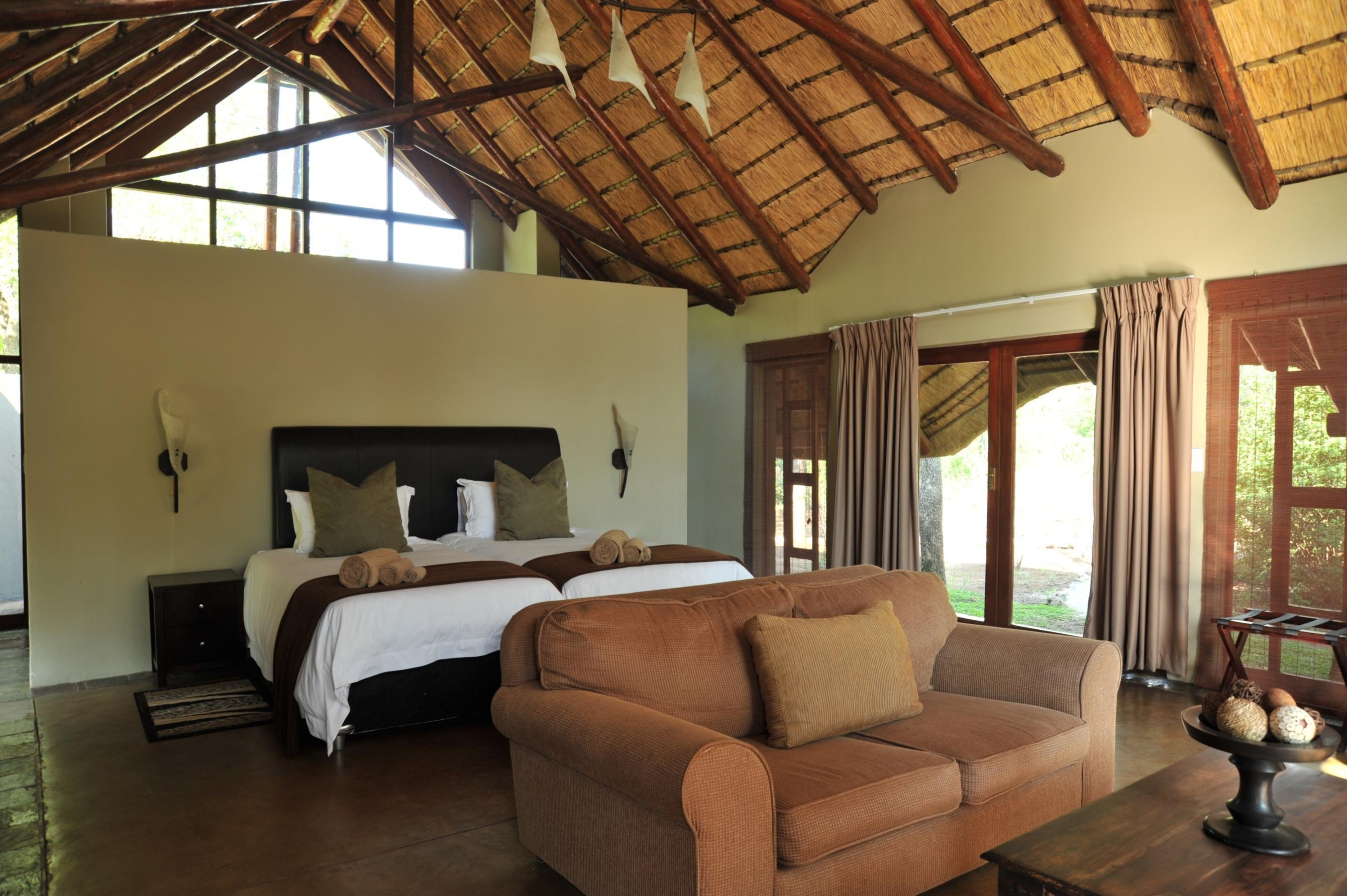 Black Rhino Game Lodge Ruighoek Mine Экстерьер фото